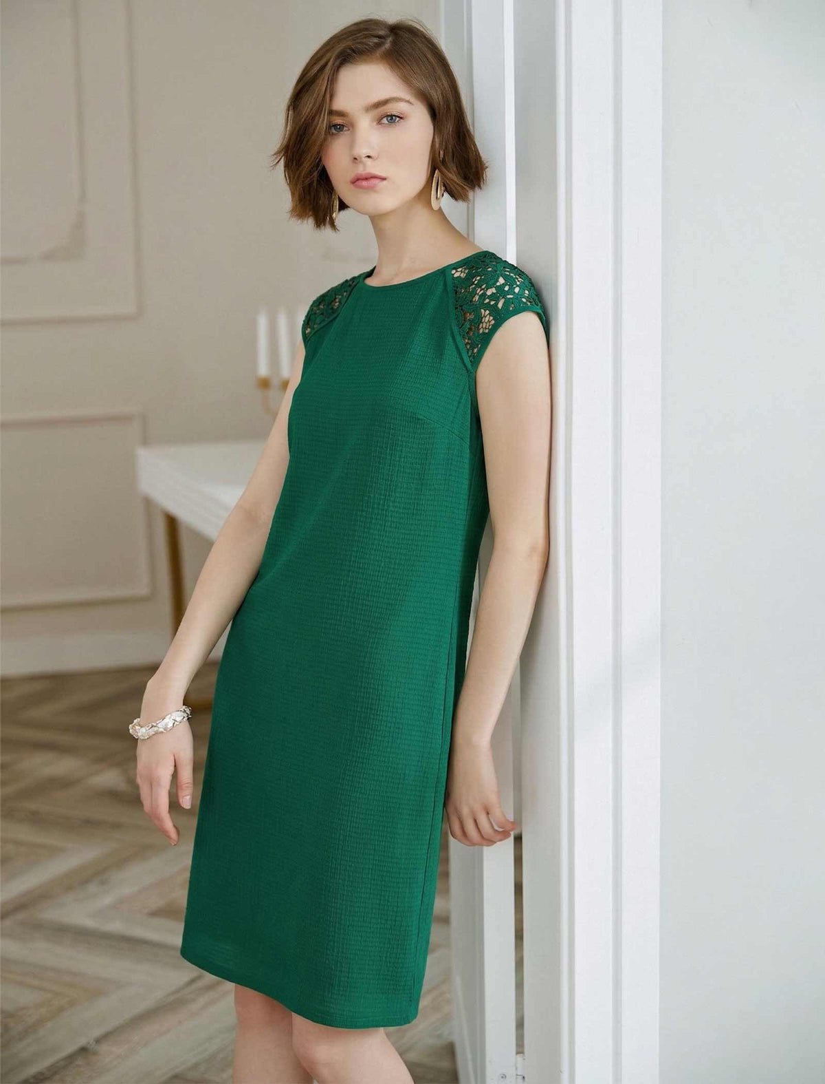 Cutout Detail Relaxed Straight Dress