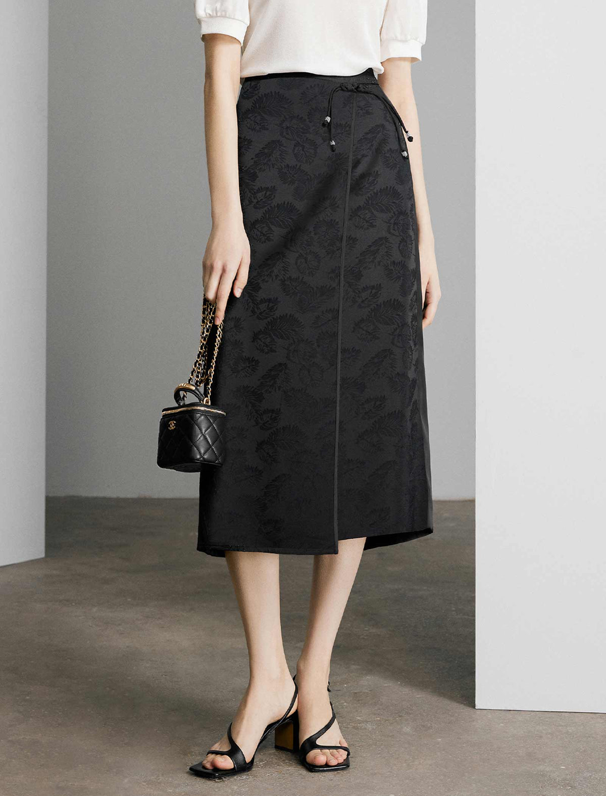 Black Textured Jacquard Skirt
