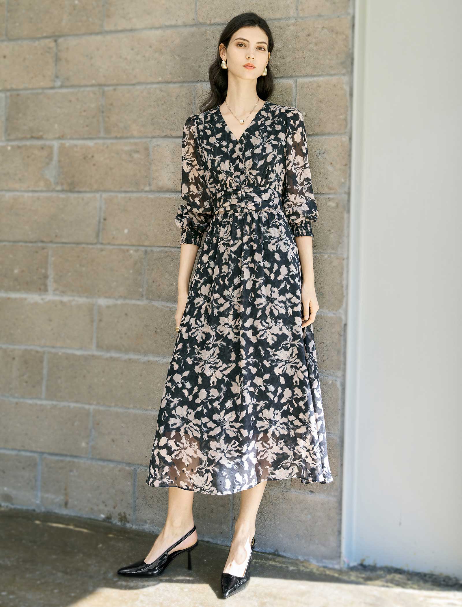 Black And Beige Floral Print Midi Dress – FancyEpic Official