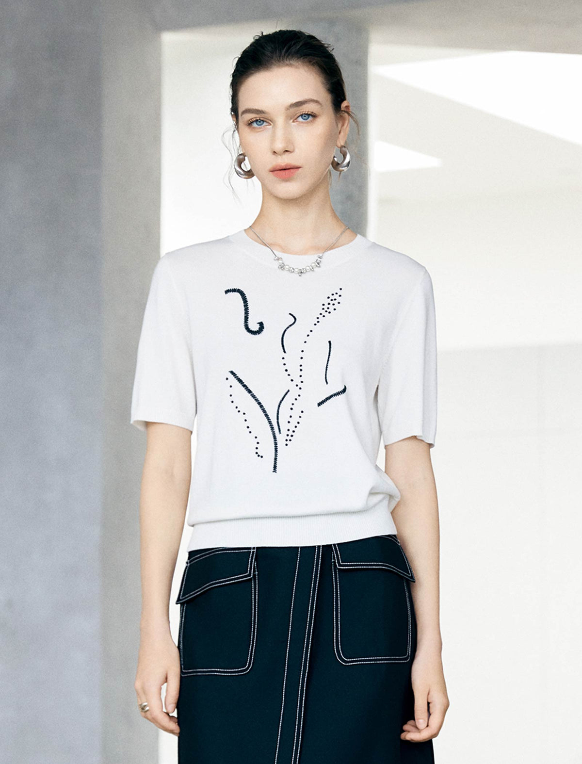 Abstract Floral Embroidered Knit Short Sleeve Top