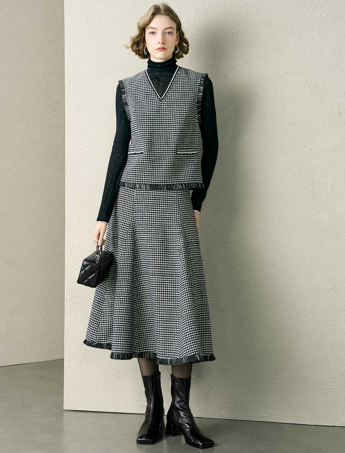Houndstooth A-Line Wool-Blend Midi Skirt
