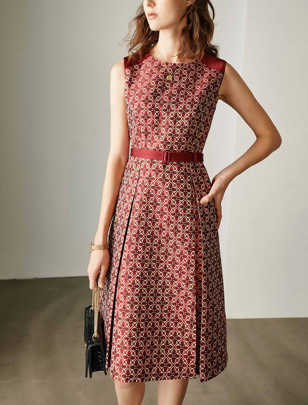Sleeveless Geometric Jacquard Dress