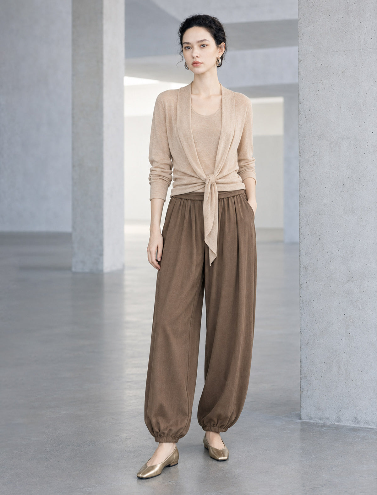 Draped Wool-Blend Ruched Waistband Lantern Pants