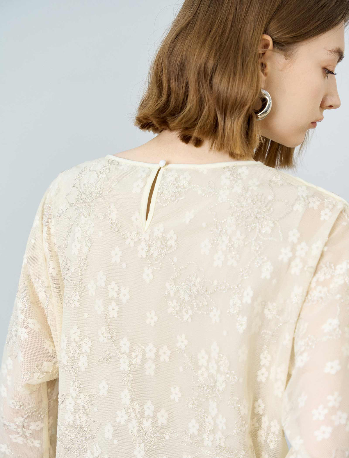 Embroidered Mesh 3/4 Sleeve Blouse