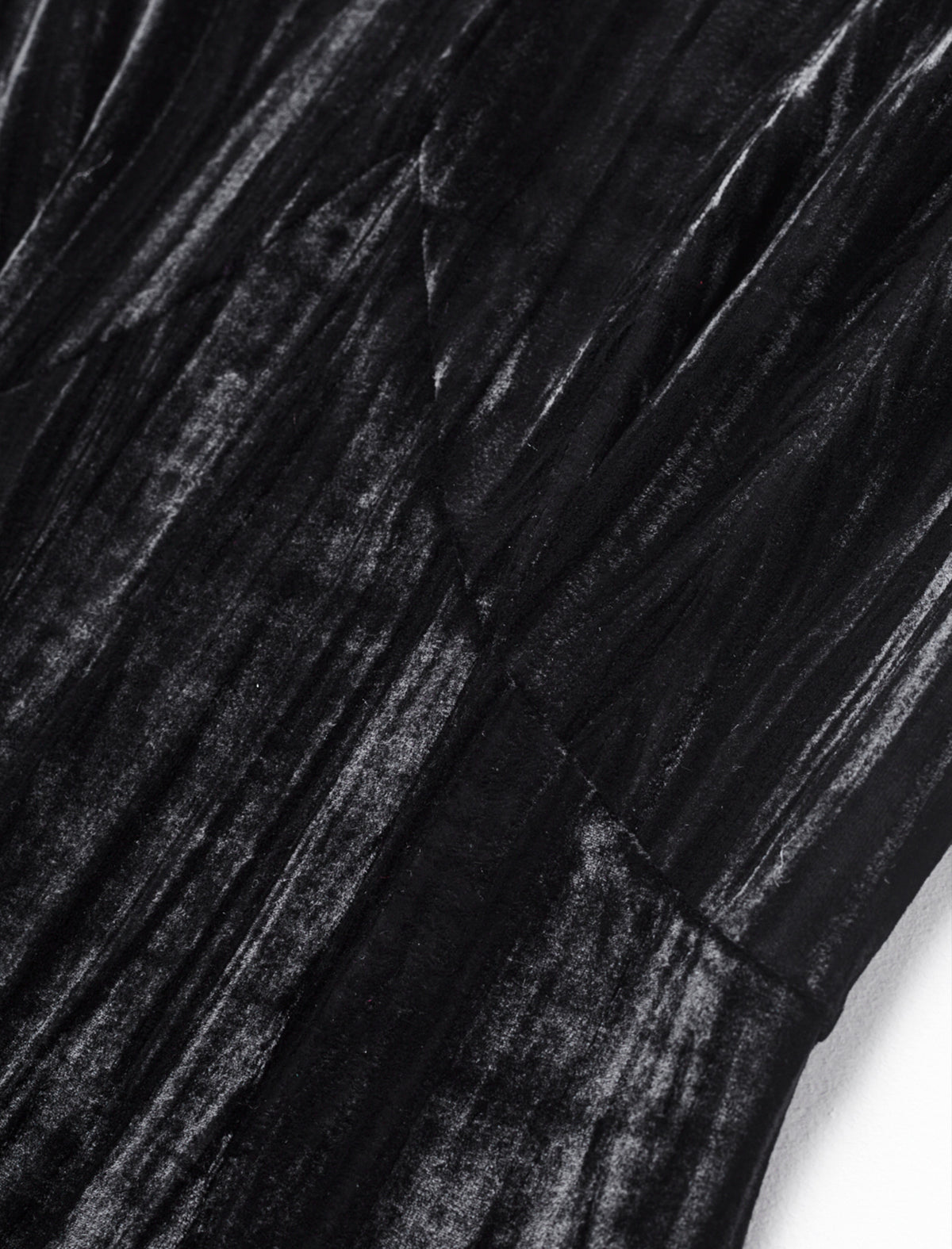 Black Velvet V-Neck Long Sleeve Maxi Dress