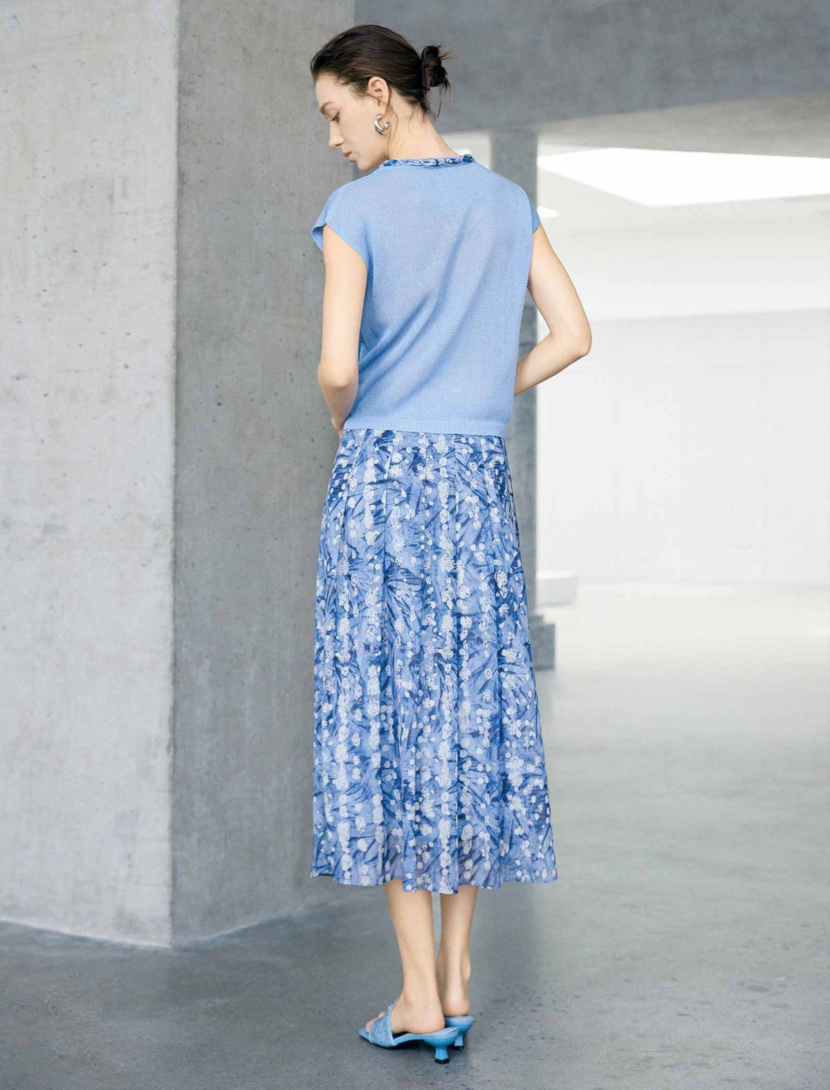 Light Blue Floral Print Neck Tie Cap Sleeve Knit Top
