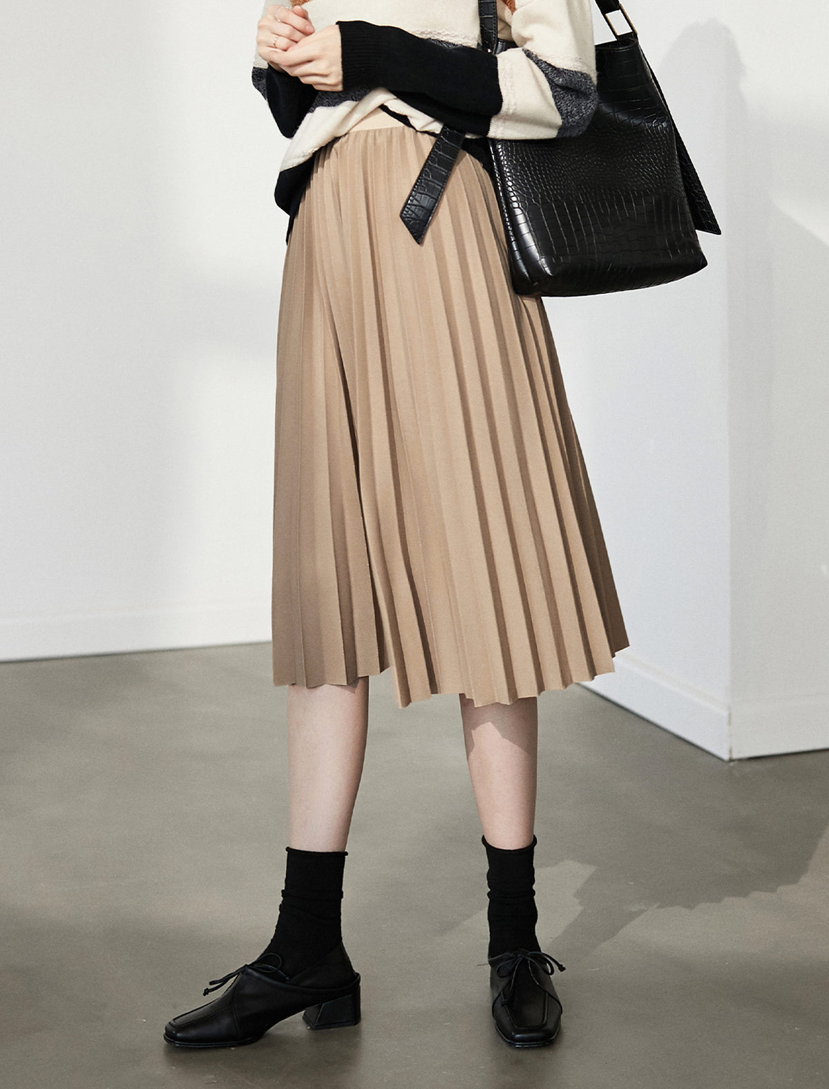 Pleated A-Line Midi Skirt