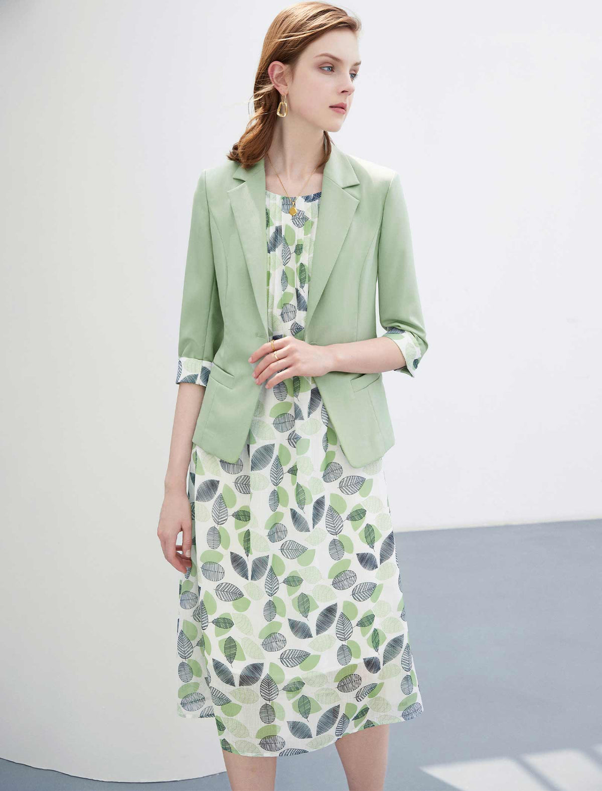 Leaf-Print Sleeveless Midi Dress