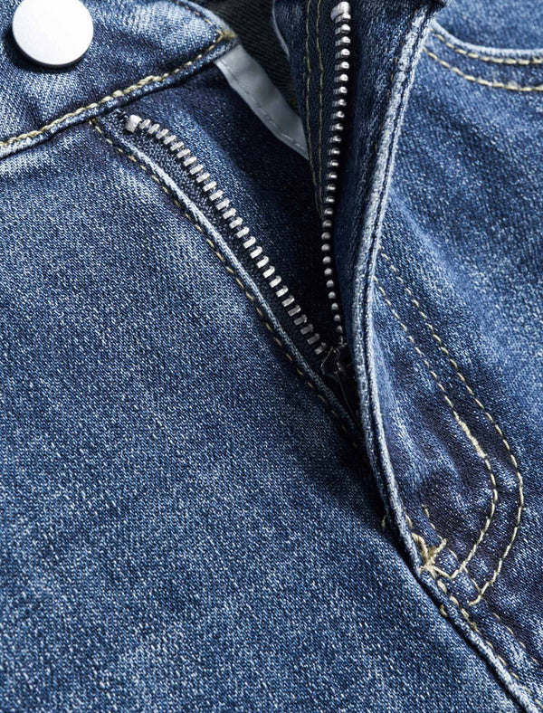 Straight-Leg Cropped Jeans