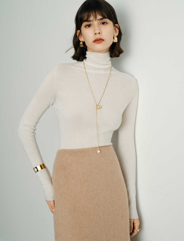 100% Wool Turtleneck Slim-Fit Knit Top