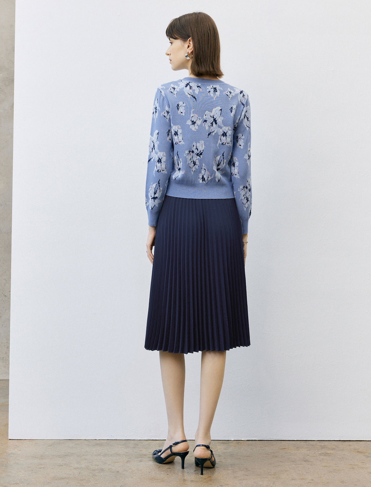 Floral Print Crew Neck Long Sleeve Knit Sweater