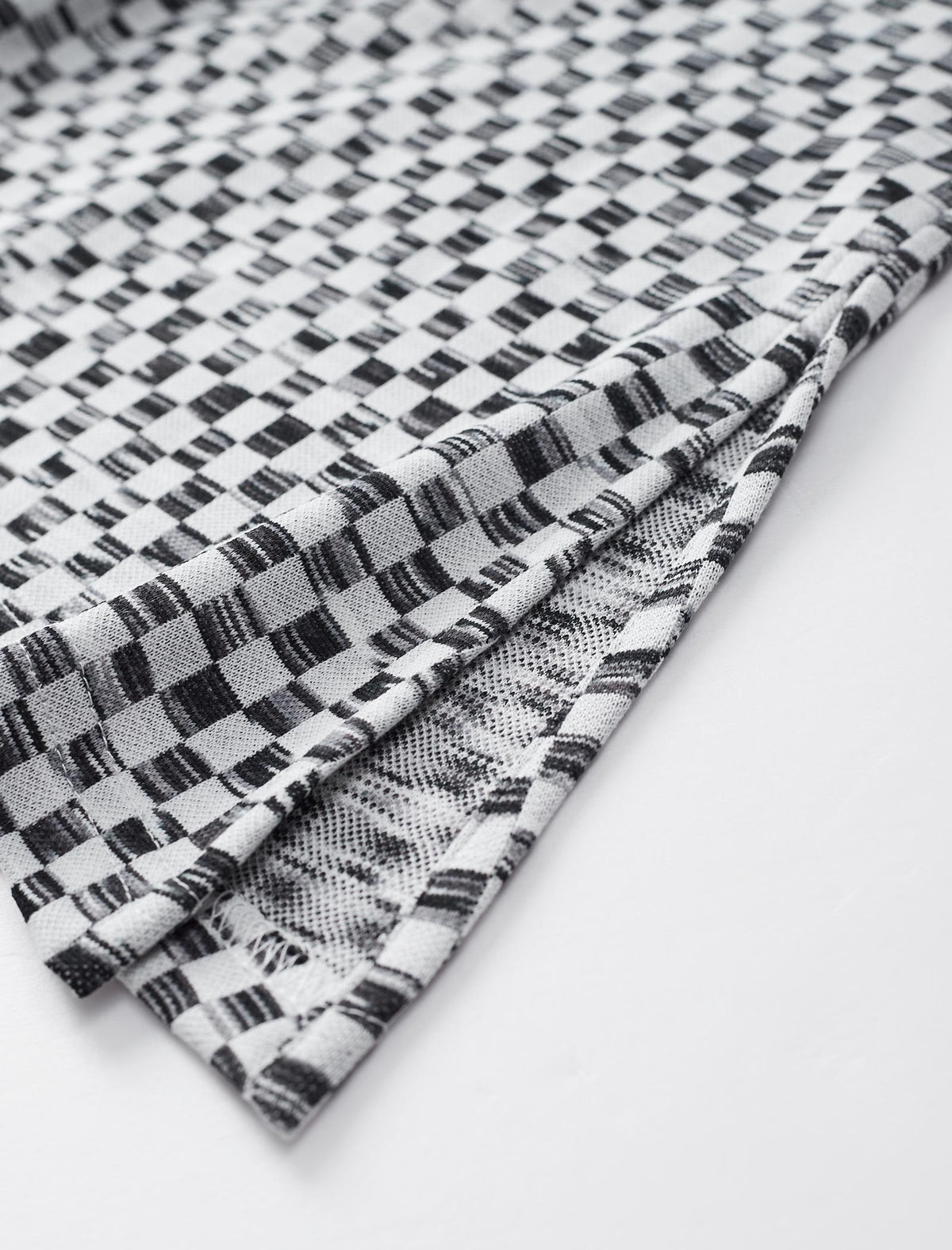 Plaid Black White Slim Fit Knit Top