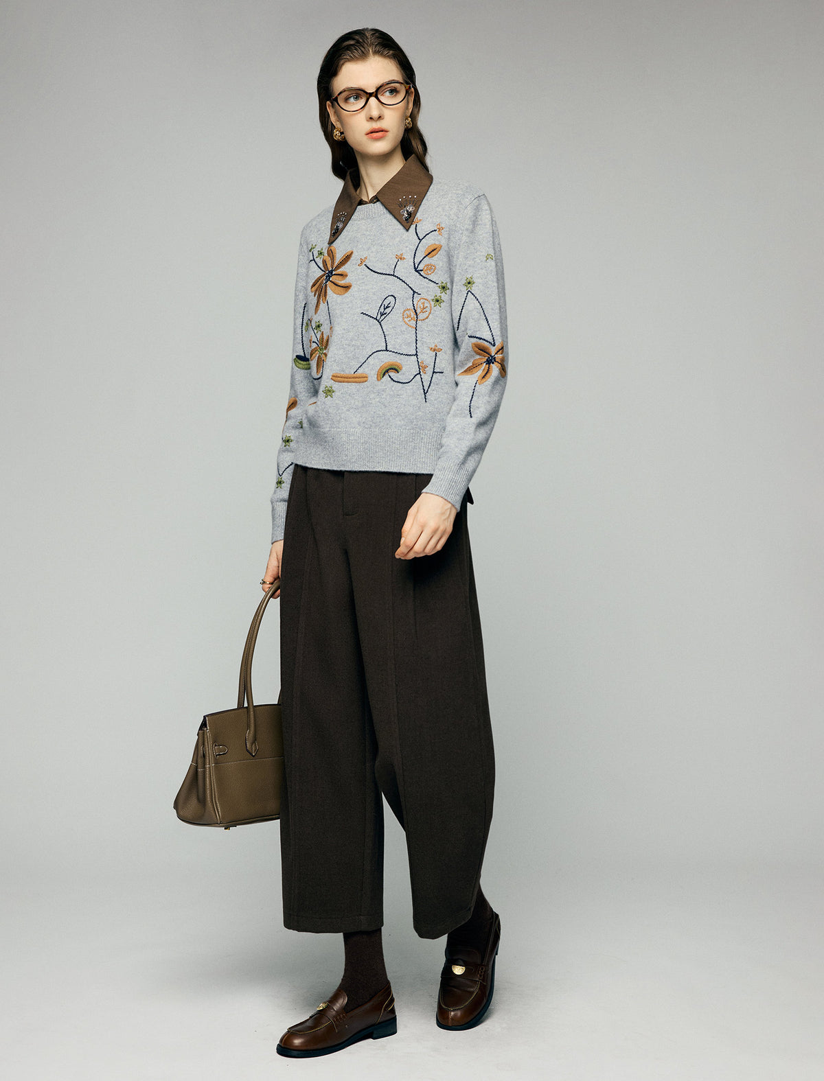 100% Wool Embroidered Floral Crewneck Relaxed Sweater