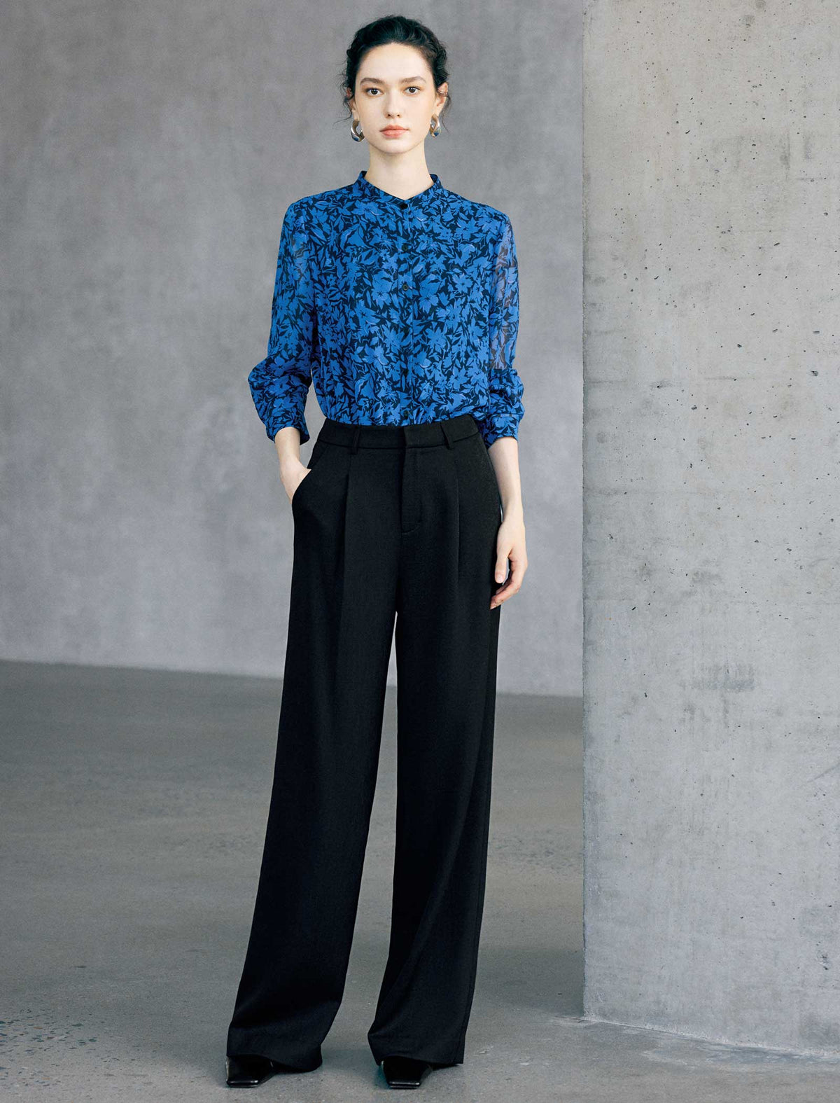 Blue Floral Print Tie Neck Long Sleeve Chiffon Blouse