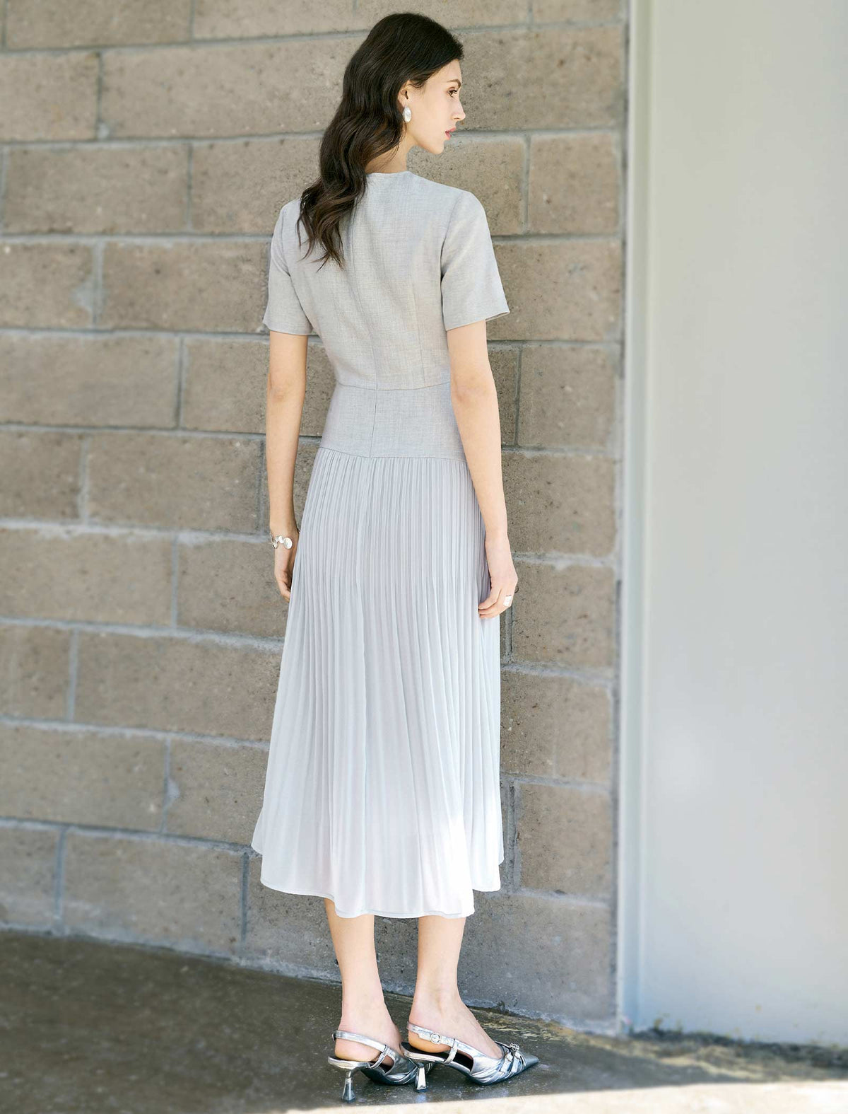 Light Gray Mixed Fabric Pleated Midi Dress