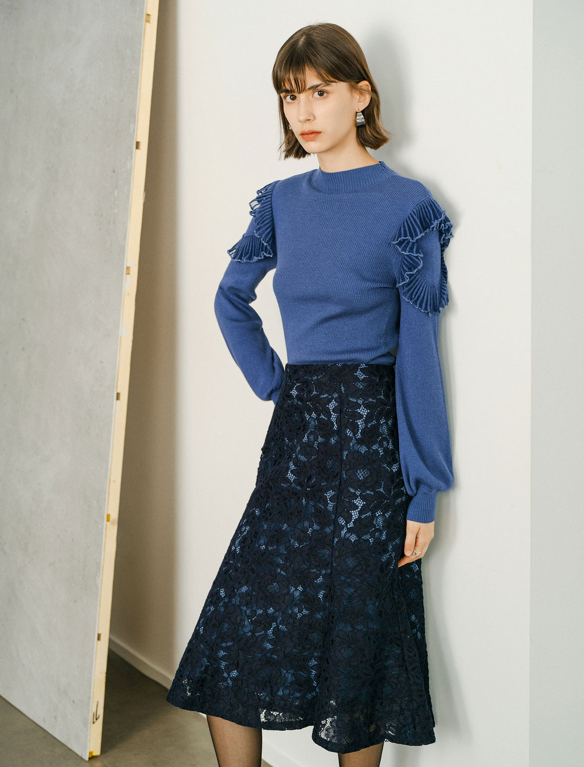 Floral Lace Flared Hem Midi Skirt