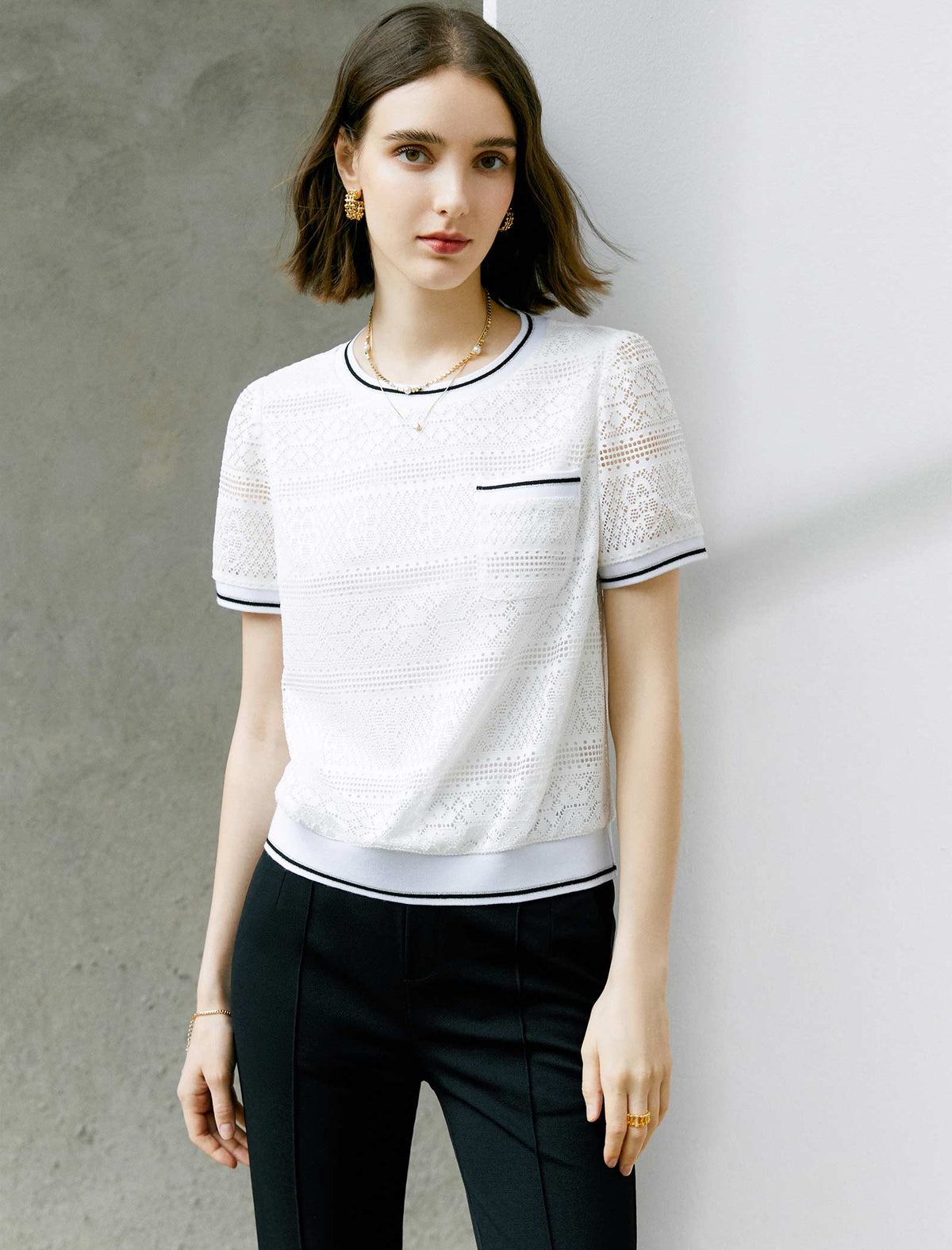 Contrast Trim Textured Knit Top