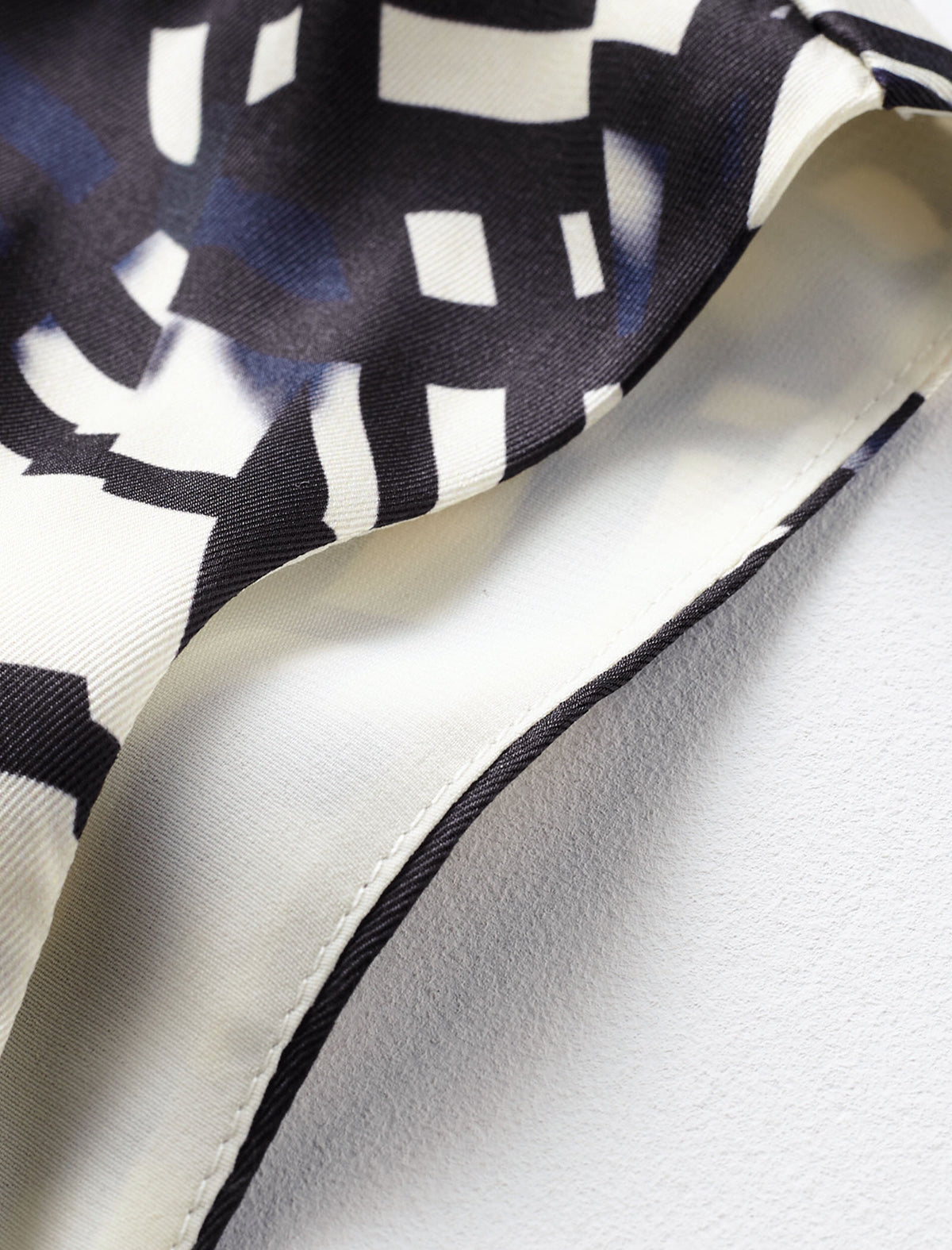 Geometric Print Sleeveless Midi Dress