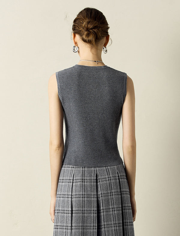 V-Neck Slim Fit Buttoned Knit Tank Top