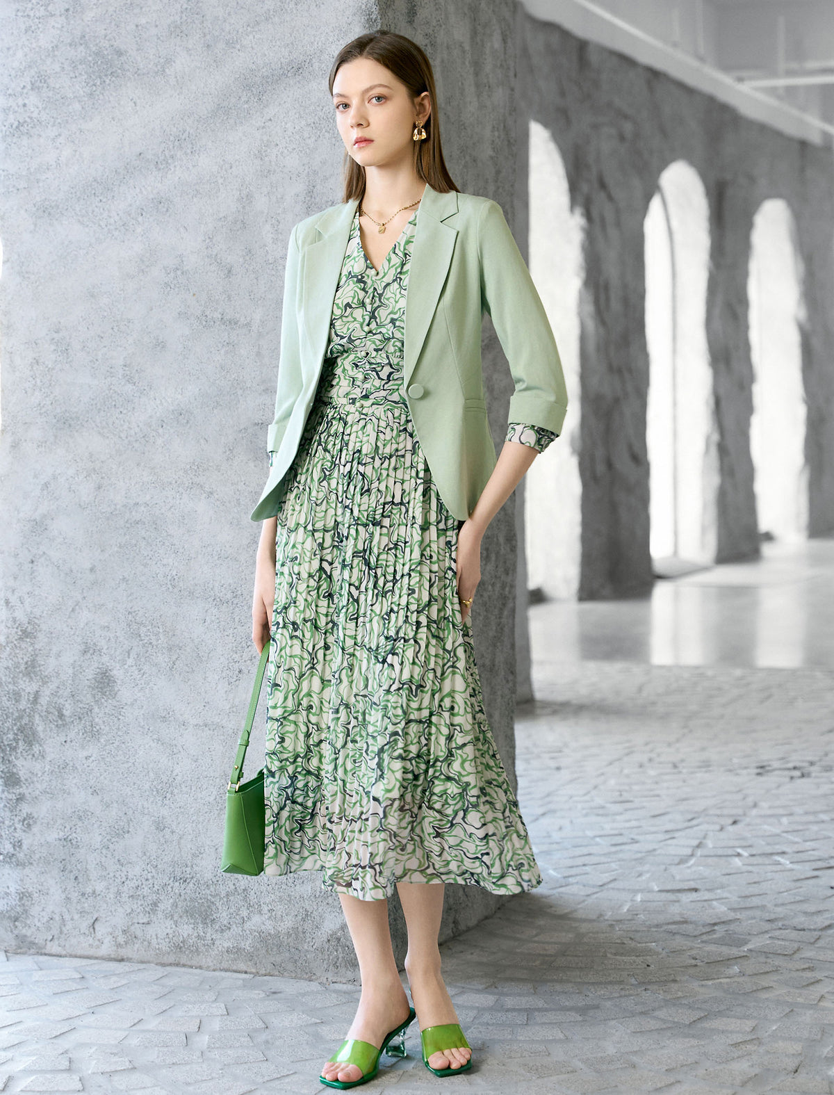 Abstract Print V-Neck Pleated Midi Dress