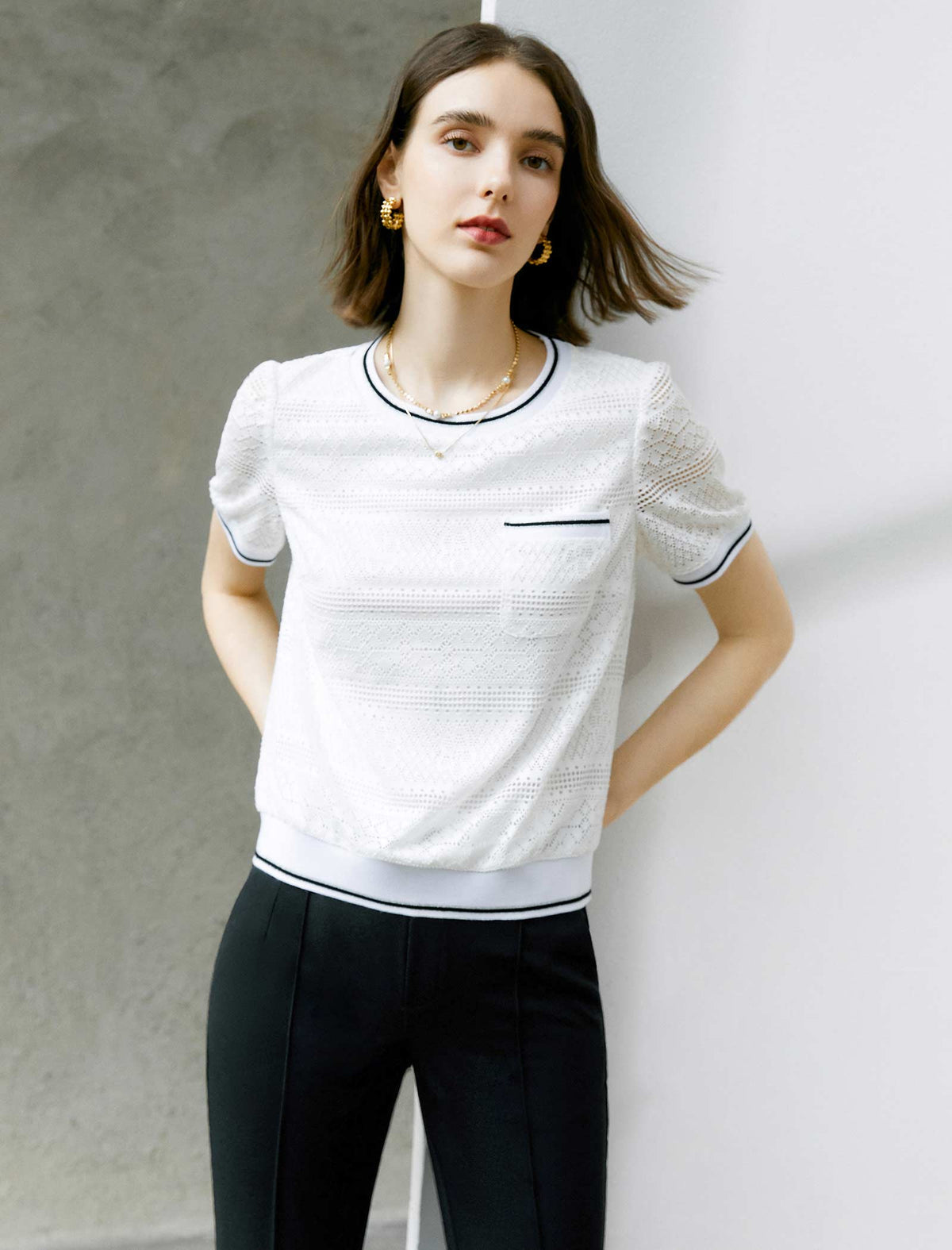 Contrast Trim Textured Knit Top