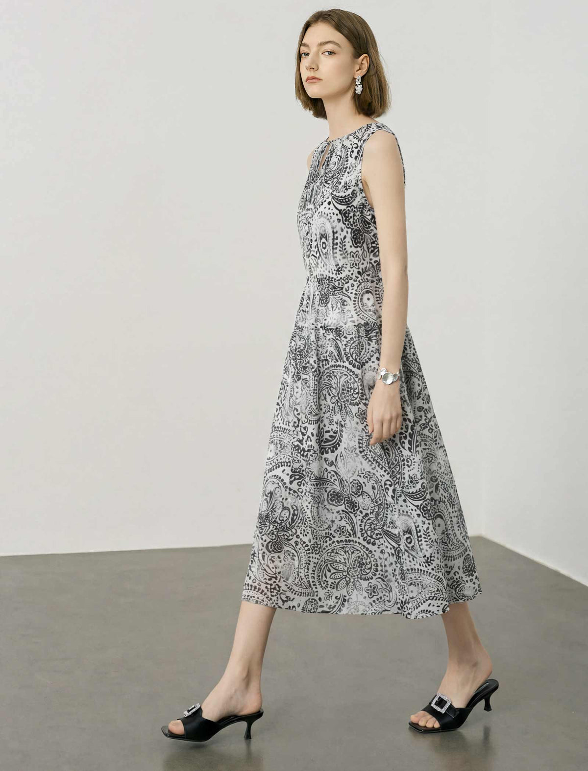 Paisley Print Tencel Linen Sleeveless Midi Dress