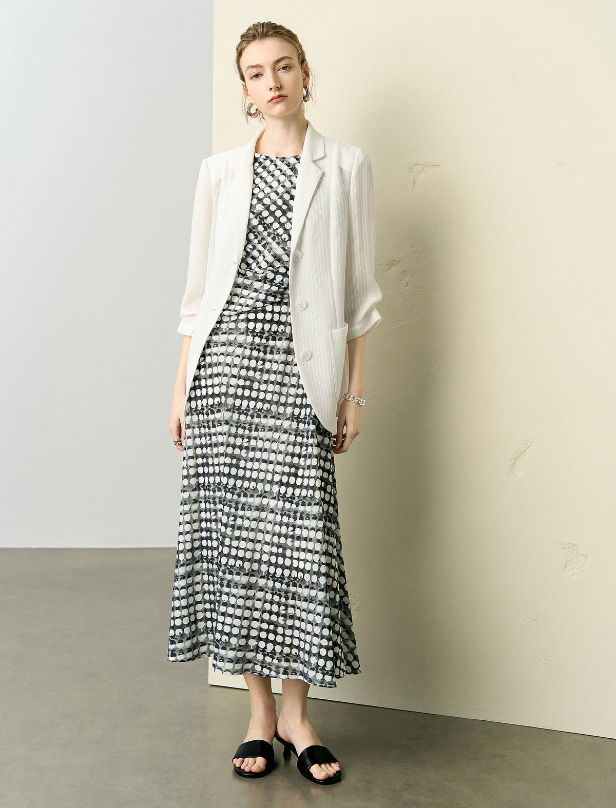 Three-Quarter Sleeve Textured Lapel Blazer