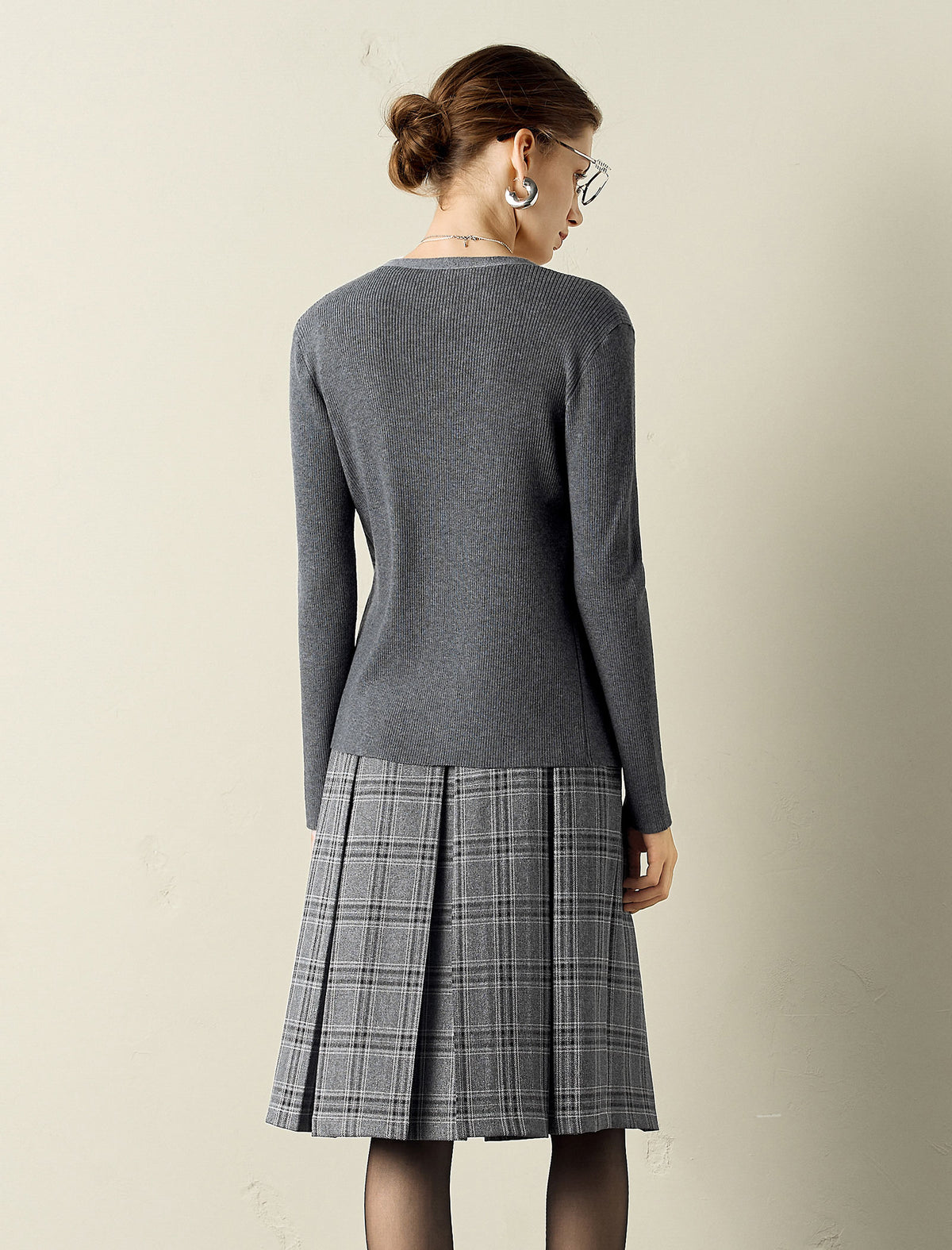 Minimalist Slim Fit Knit Cardigan