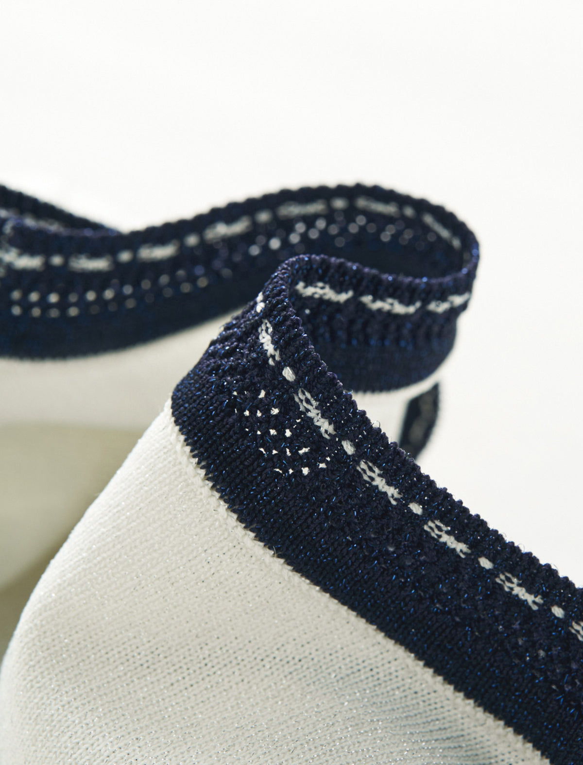 Contrast Bow Detail Knit Cardigan