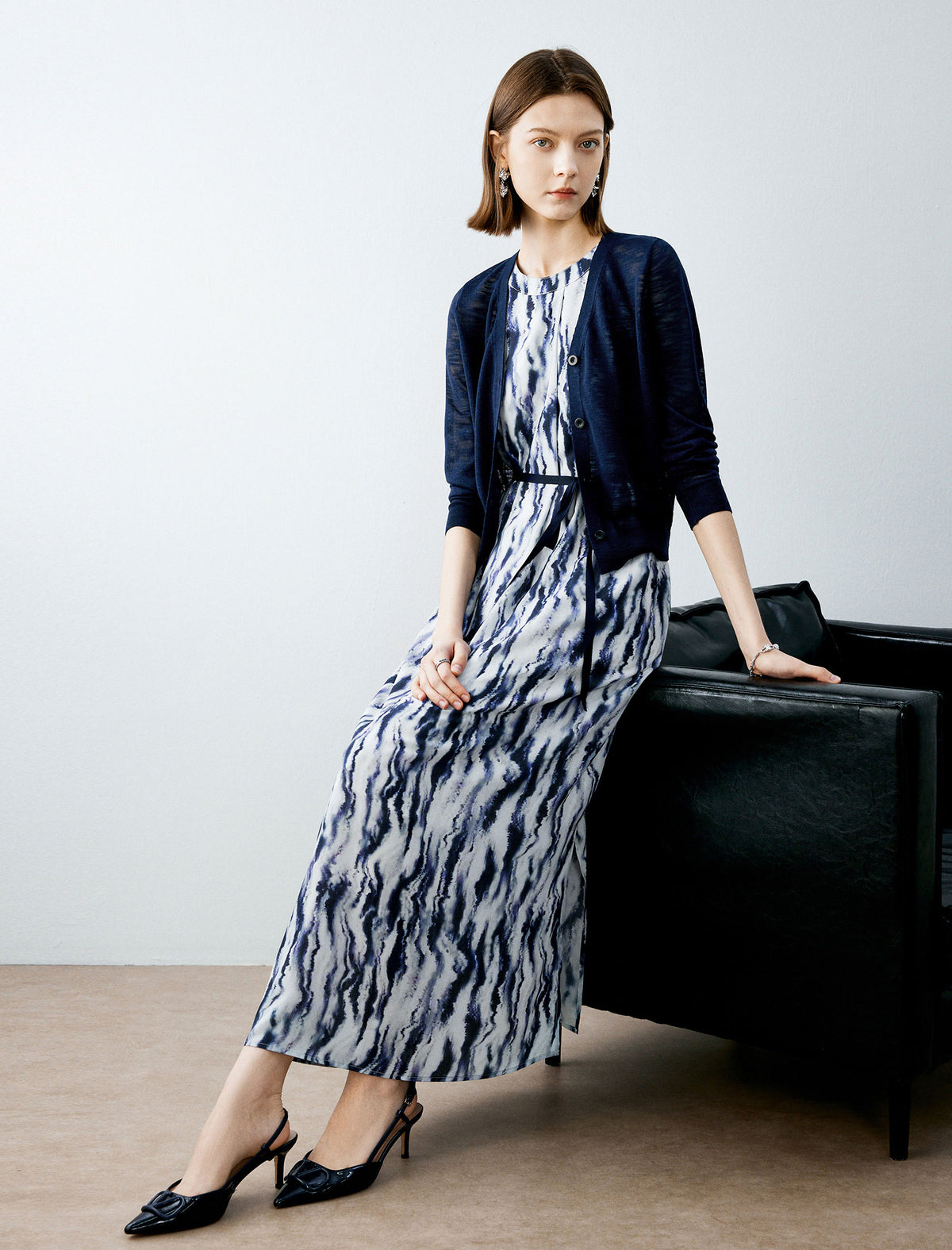 Lightweight Solid Color V-Neck Knit Cardigan