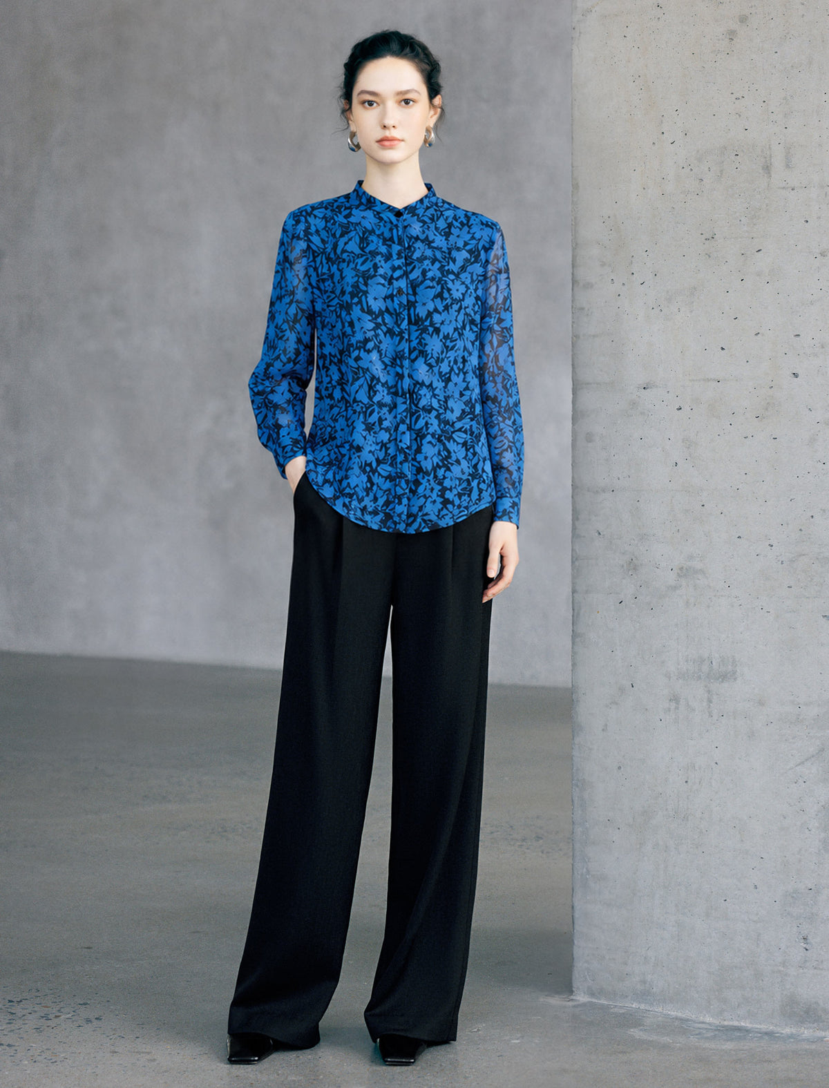 Blue Floral Print Tie Neck Long Sleeve Chiffon Blouse
