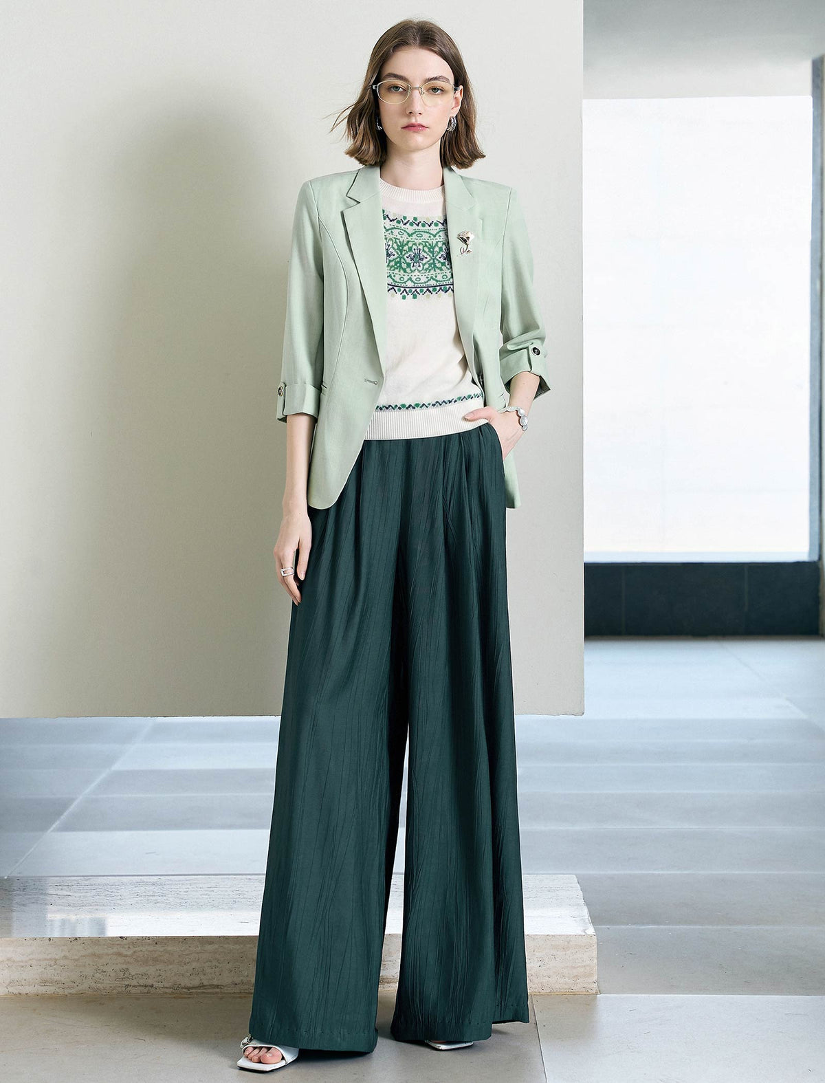 Light Sage 3/4 Sleeve Casual Blazer