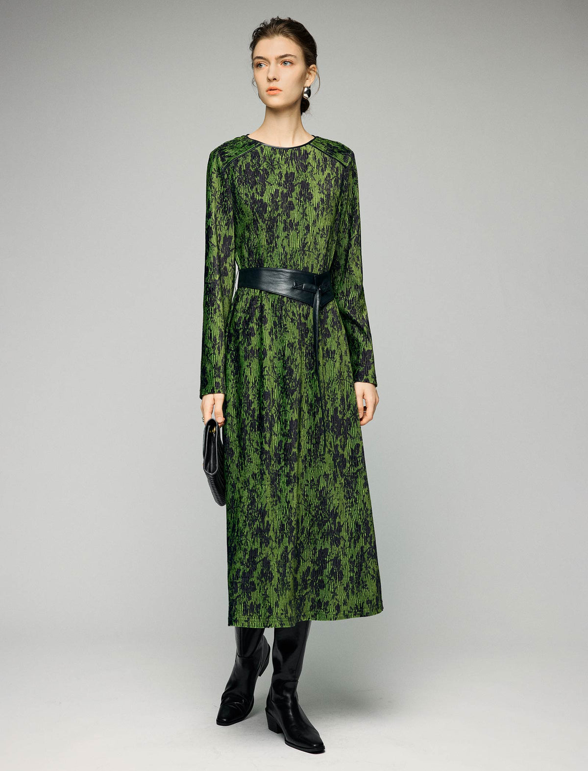 Floral Print Crewneck Belted Fitted Midi Dress