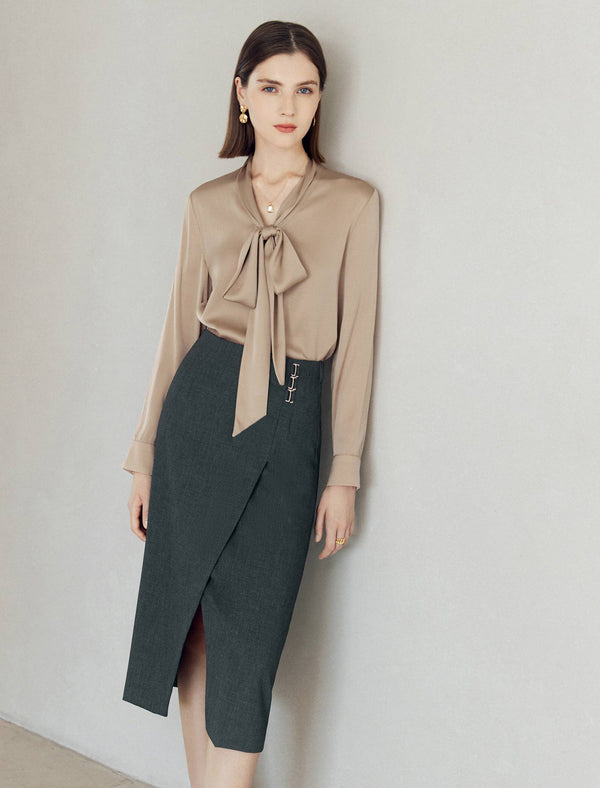 Mulberry Silk Bow Tie V-Neck Shirt