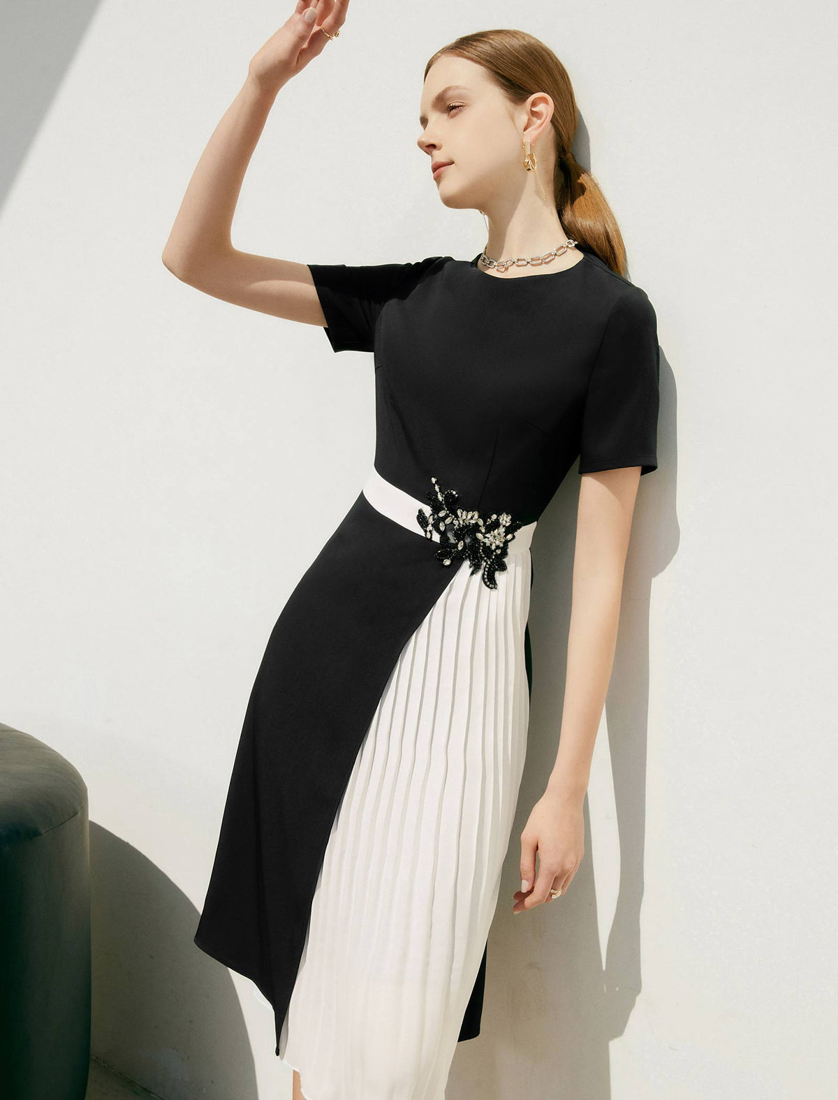 Round Neck Asymmetric Color-Block Dress