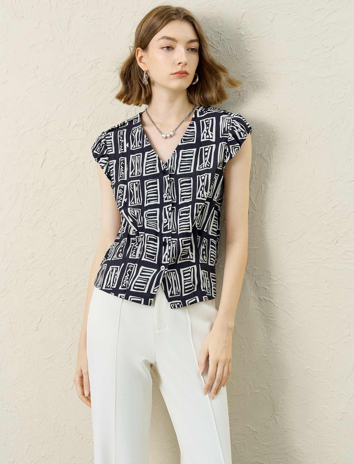 V-Neck Graphic Print Tencel Linen Relaxed Fit Top
