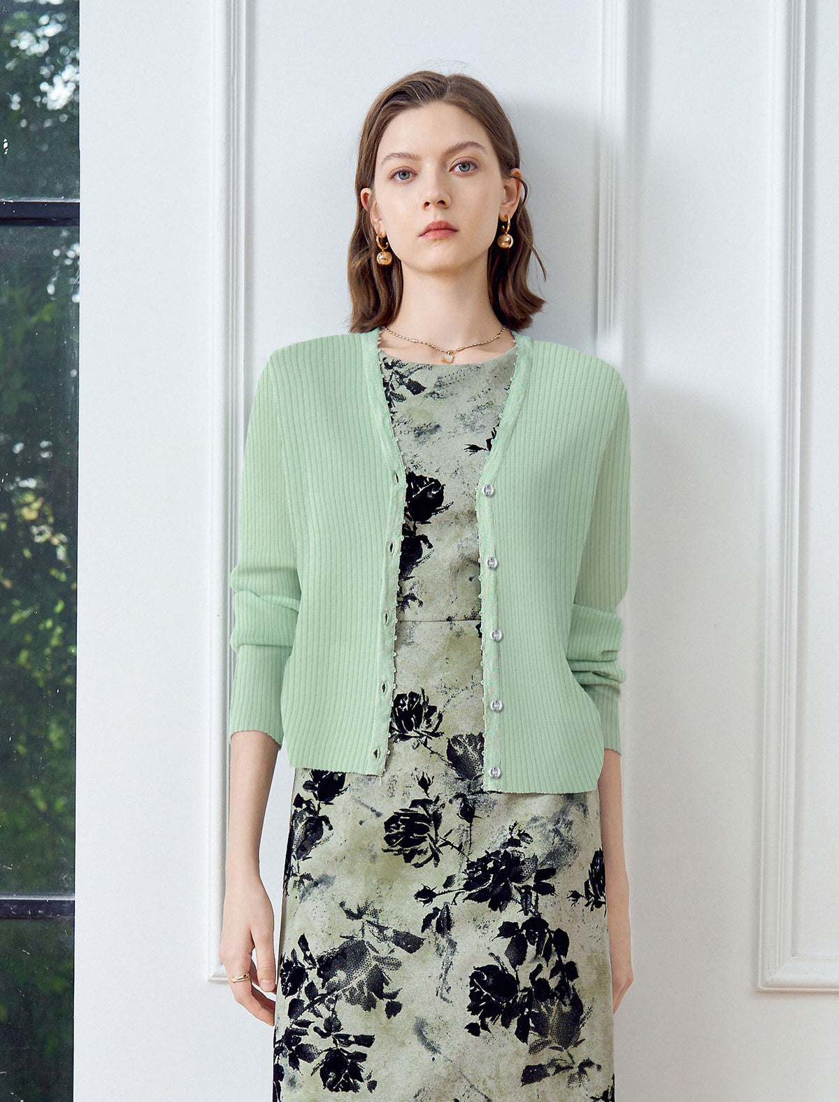Ribbed Knit V-Neck Cardigan
