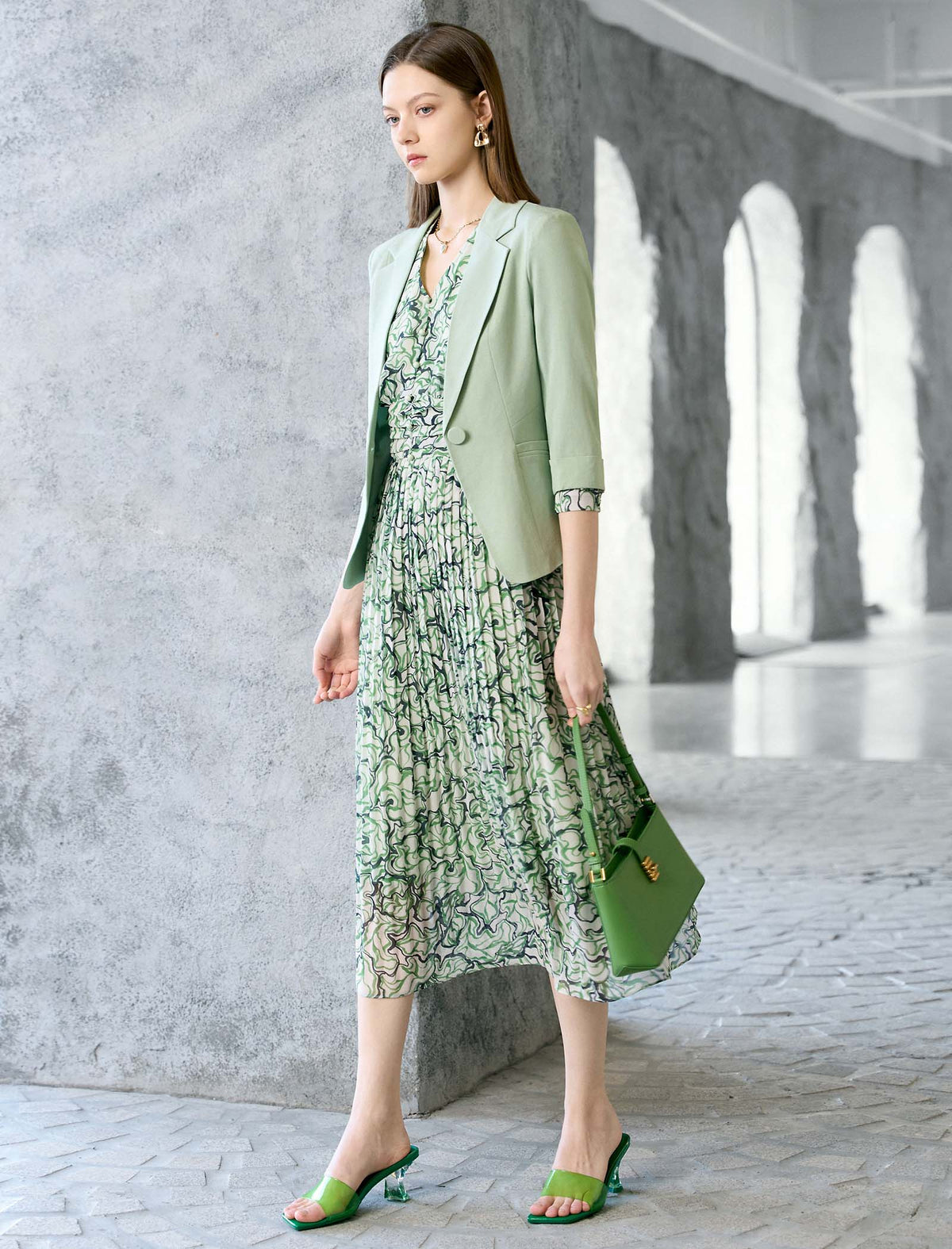 Abstract Print V-Neck Pleated Midi Dress