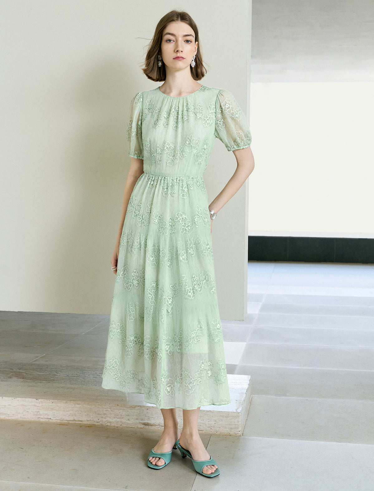 Floral Embroidered Puff Sleeve Midi Dress