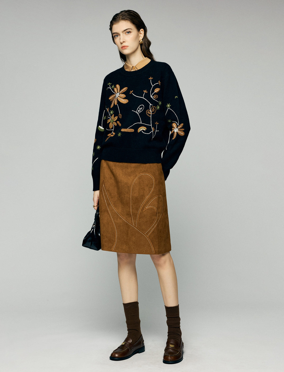Curved Embroidery High-Waist Straight Knee-Length Skirt