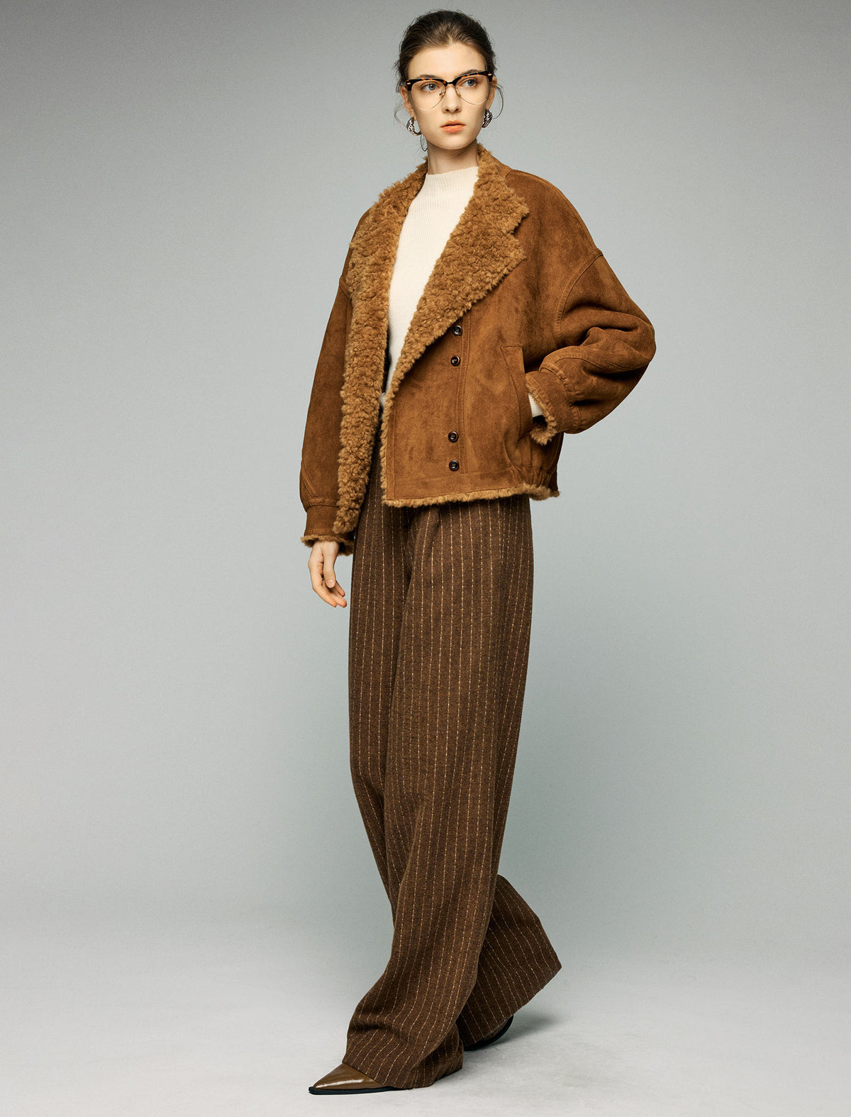 Notched-Lapel Contrast-Trim Button-Front Cropped Jacket