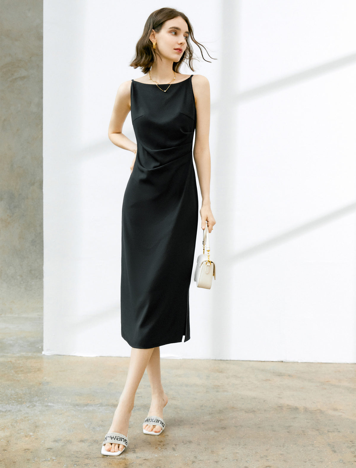 Black Boat Neck Sleeveless Midi Dress