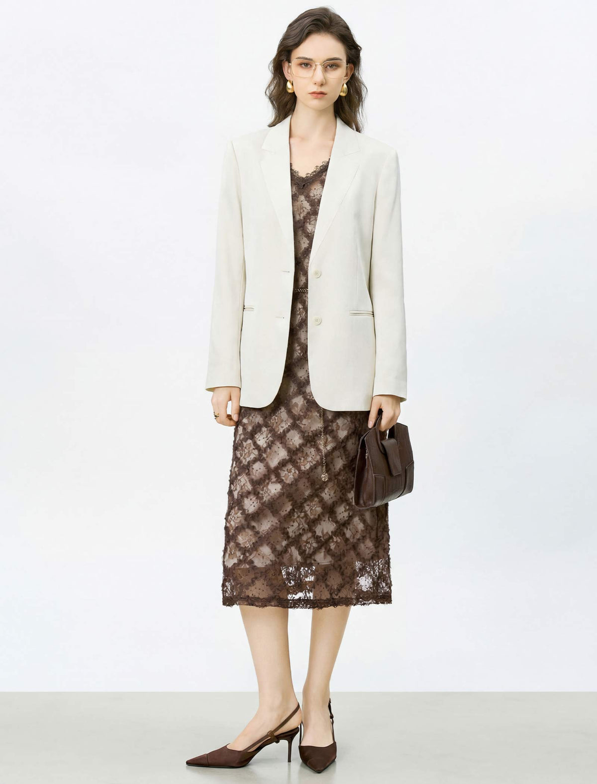 The Essential Cream Blazer | Single-Breasted Tailored Fit