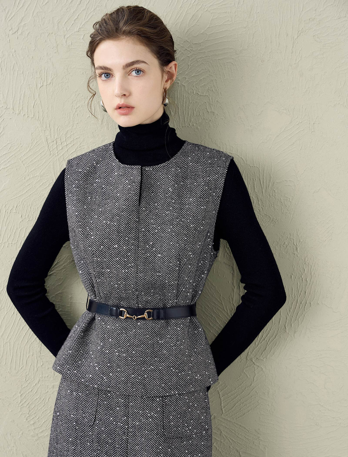 Gray Herringbone Wool-Blend Tweed Vest