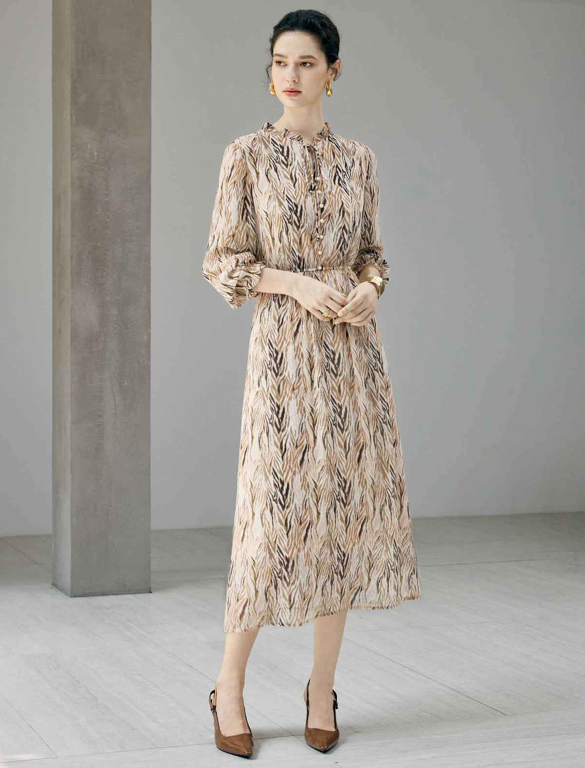 Floral Print Tie Neck Long Sleeve Midi Dress