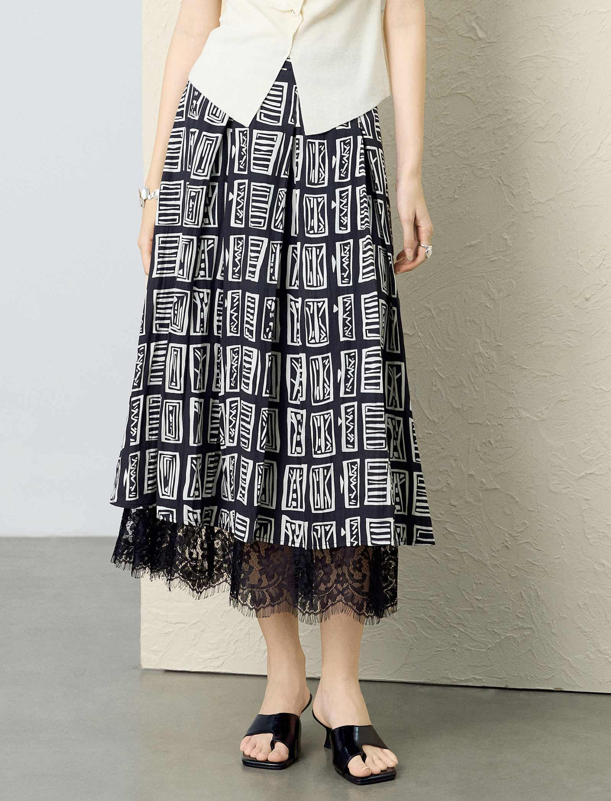 Black And White Geometric Lace Trim Midi Skirt