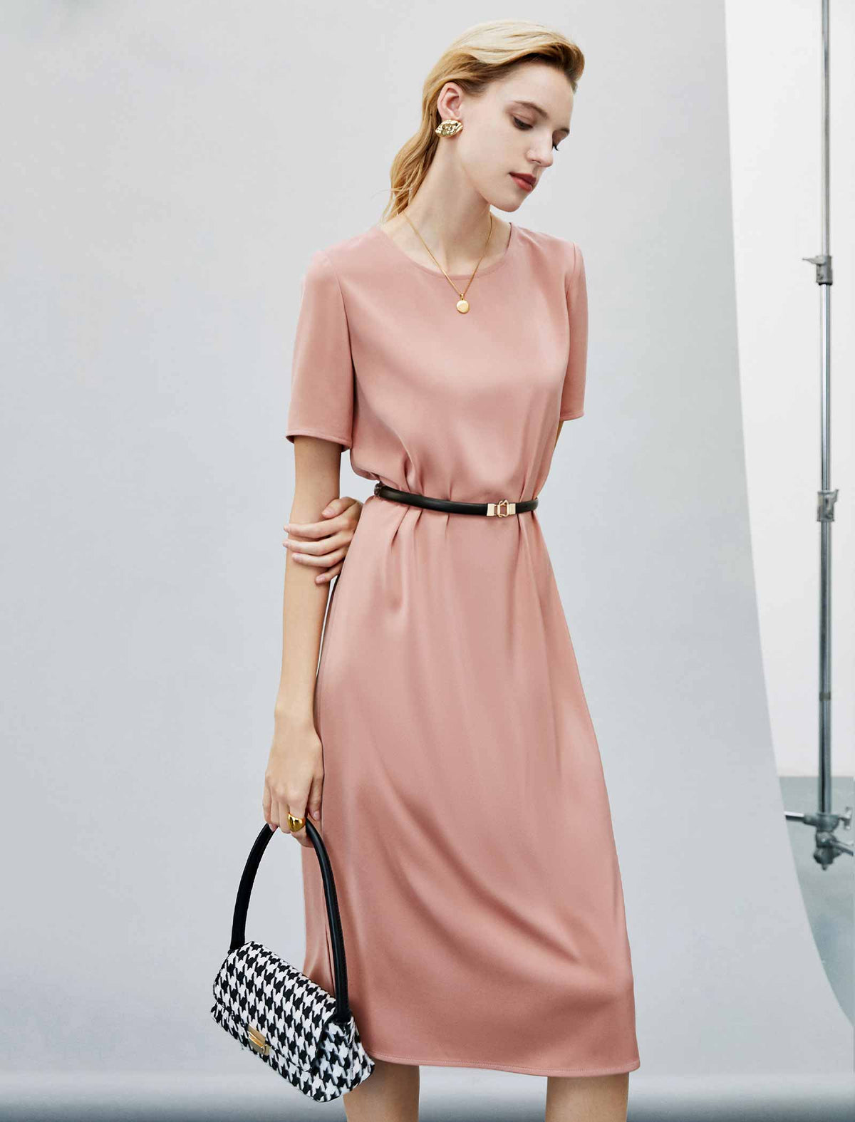 Round Neck Short Sleeve Waist-Cinched Dress