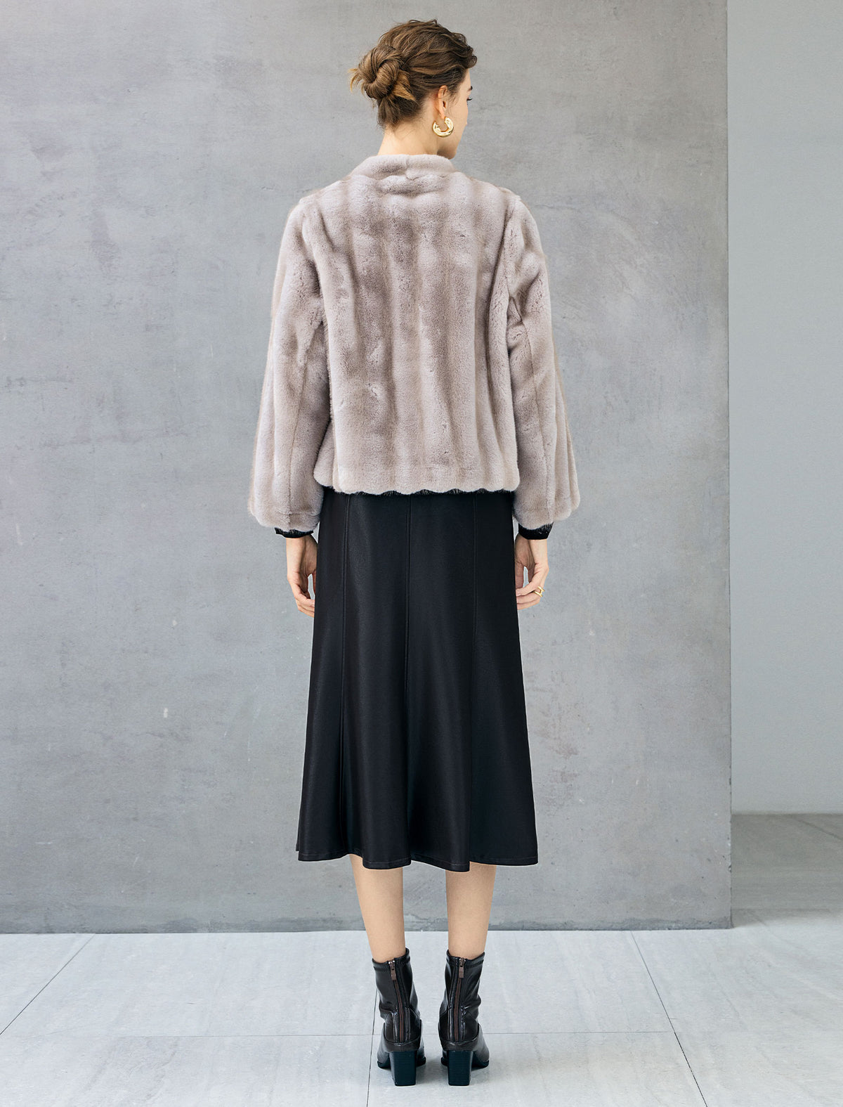 Long-sleeved open-front shearling coat