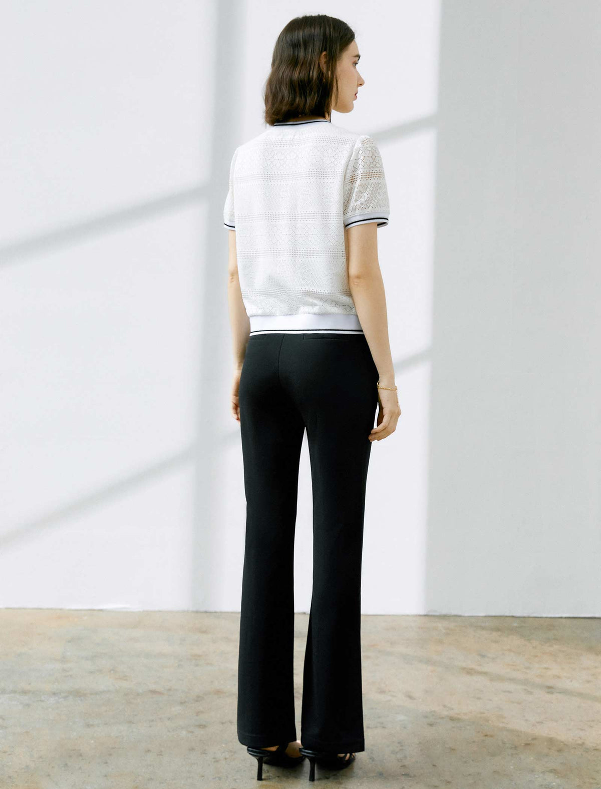 Contrast Trim Textured Knit Top