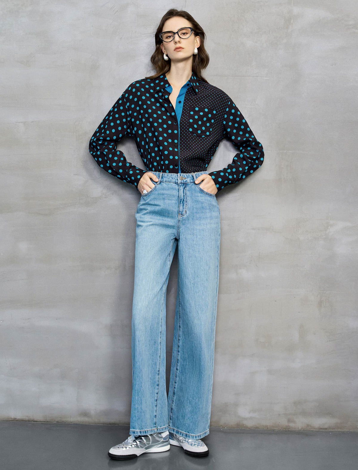 Light Wash High Rise Wide Leg Jeans